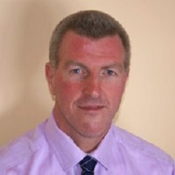 Ian T Price